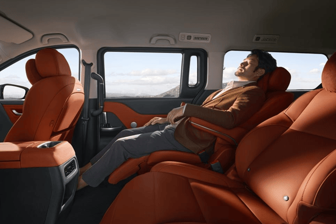 銳勝M8攜四大越級實力登場,定義國民MPV新標桿