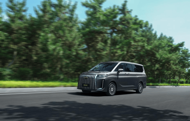 銳勝M8攜四大越級實力登場,定義國民MPV新標桿