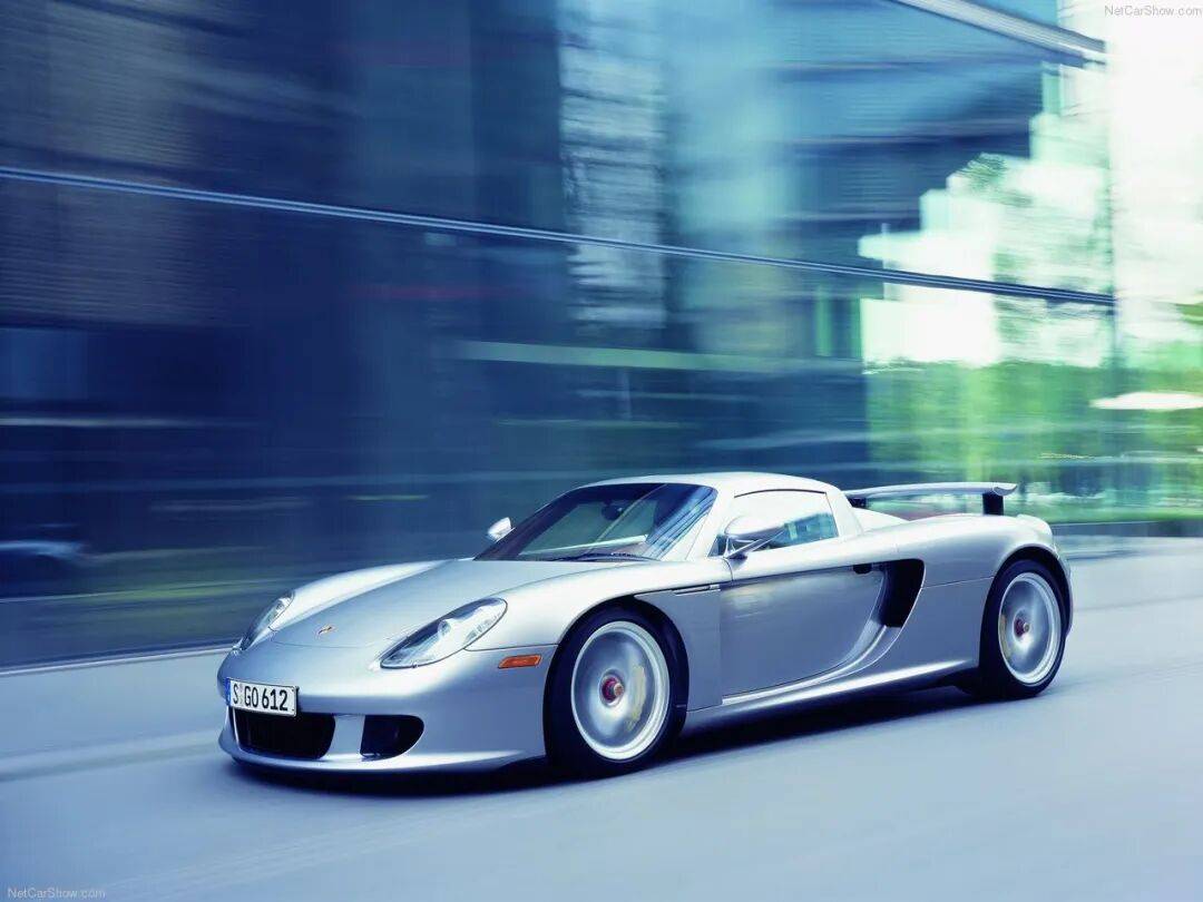 兩千萬的手動擋:能買Carrera GT的人,不關(guān)心這車多少錢